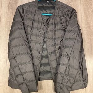 Uniqlo lightweight down puffer jacket